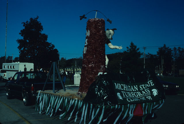 1990 HC Float